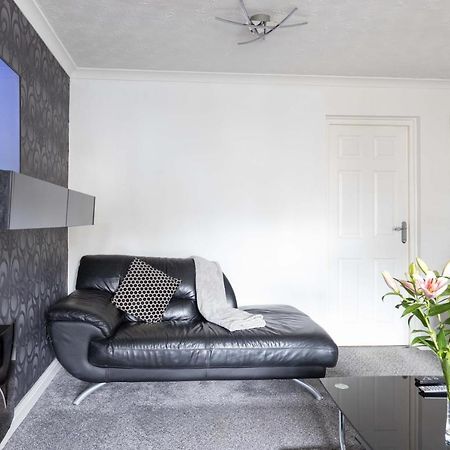 Capri 13 Sa - 3 Bedroom House Close To Loughborough University, Ev Car Facilities, Free Parking, Free Wifi - Ask For Contractor Rates! Bagian luar foto