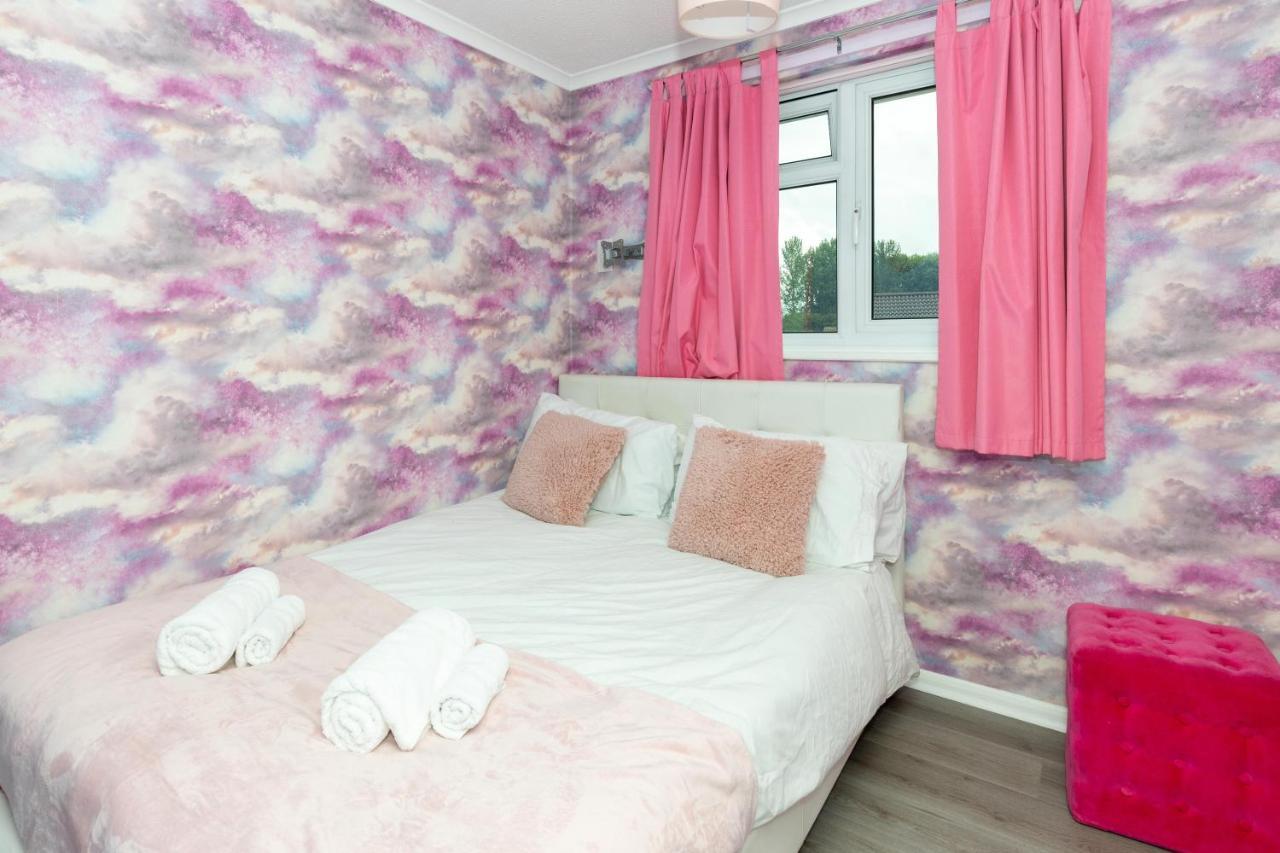 Capri 13 Sa - 3 Bedroom House Close To Loughborough University, Ev Car Facilities, Free Parking, Free Wifi - Ask For Contractor Rates! Bagian luar foto