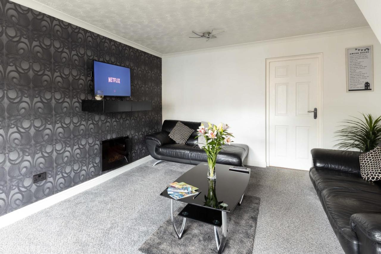 Capri 13 Sa - 3 Bedroom House Close To Loughborough University, Ev Car Facilities, Free Parking, Free Wifi - Ask For Contractor Rates! Bagian luar foto