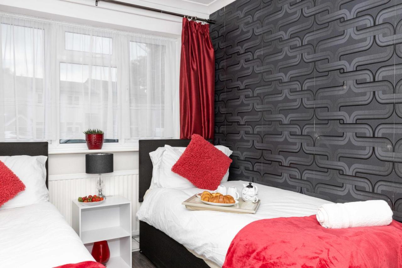 Capri 13 Sa - 3 Bedroom House Close To Loughborough University, Ev Car Facilities, Free Parking, Free Wifi - Ask For Contractor Rates! Bagian luar foto